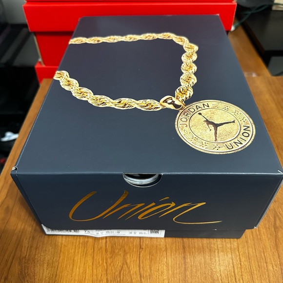 Union LA Jordan 1 KO Low “White Neutral Gray” size 7.5 - Picture 2 of 3